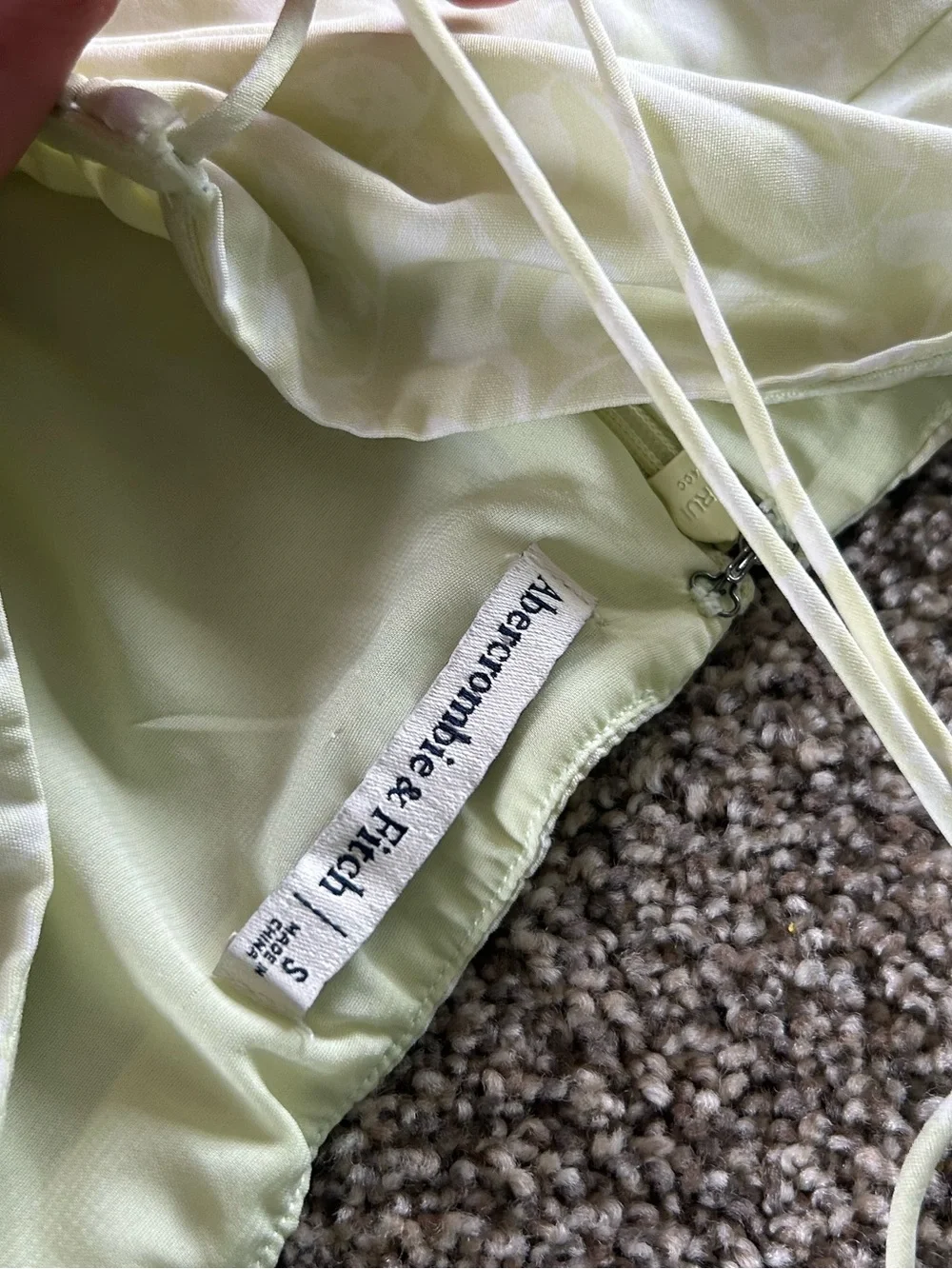 [Abercrombie & Fitch] Light Green Leaf Print Halter Dress